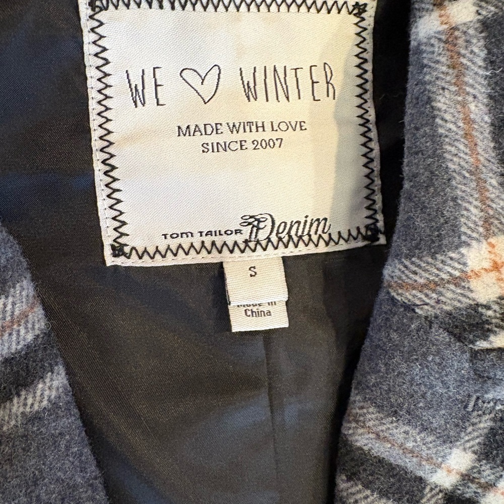 Women’s Plaid Double-Breasted Vest - Picture 3 of 6